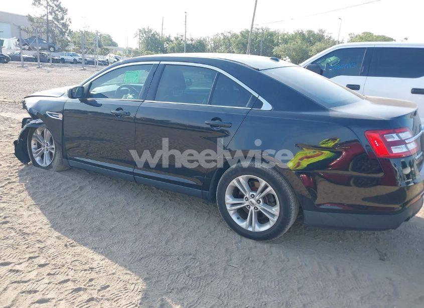 Photo 3 of 2016 Ford Taurus SE (VIN 1FAHP2D8XGG129543)