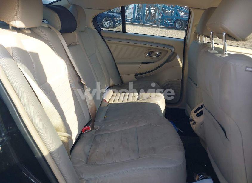 Photo 8 of 2016 Ford Taurus SE (VIN 1FAHP2D8XGG129543)