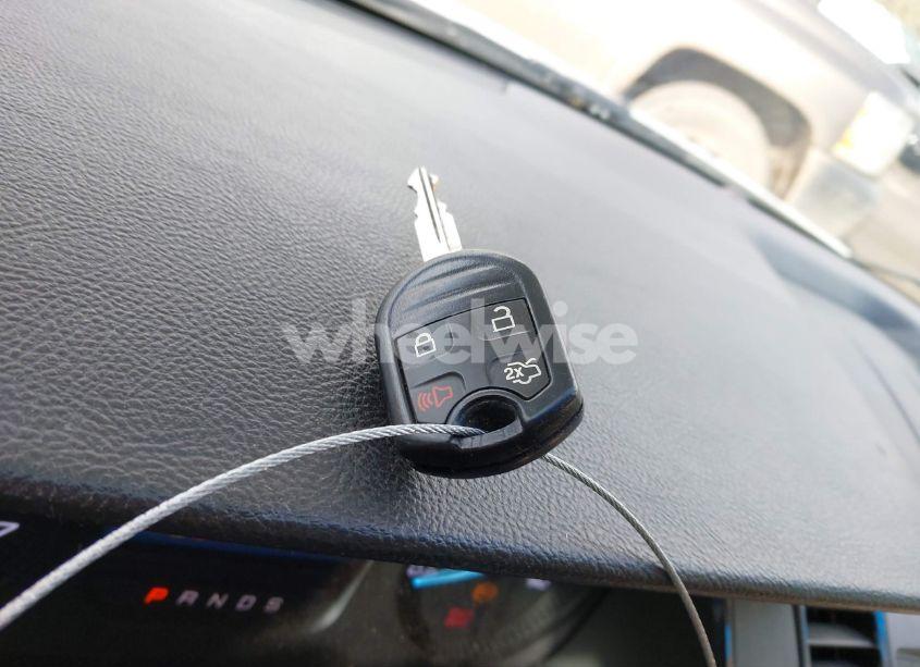 Photo 11 of 2016 Ford Taurus SE (VIN 1FAHP2D8XGG146830)