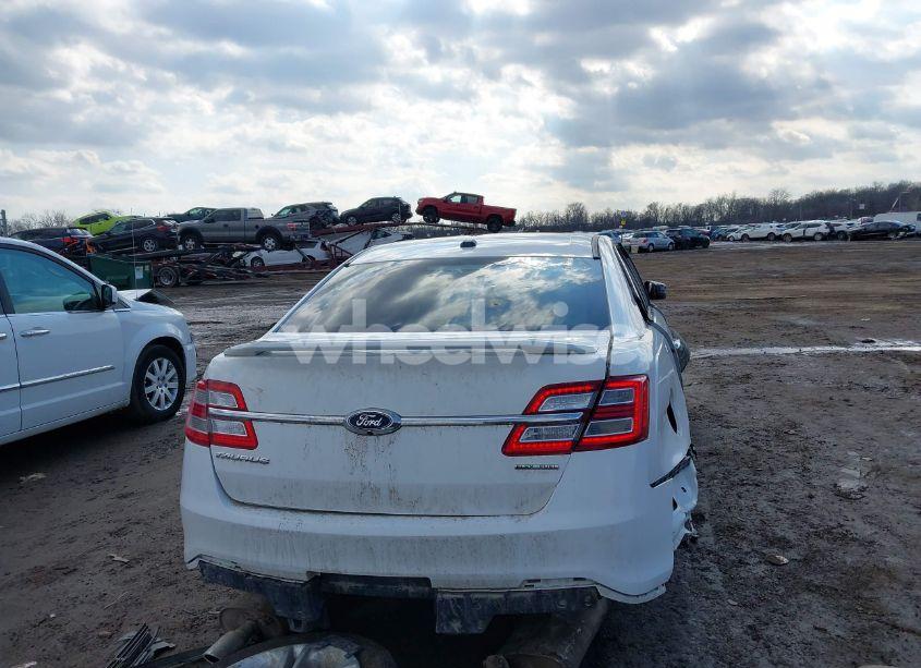 Photo 17 of 2016 Ford Taurus SE (VIN 1FAHP2D8XGG146830)