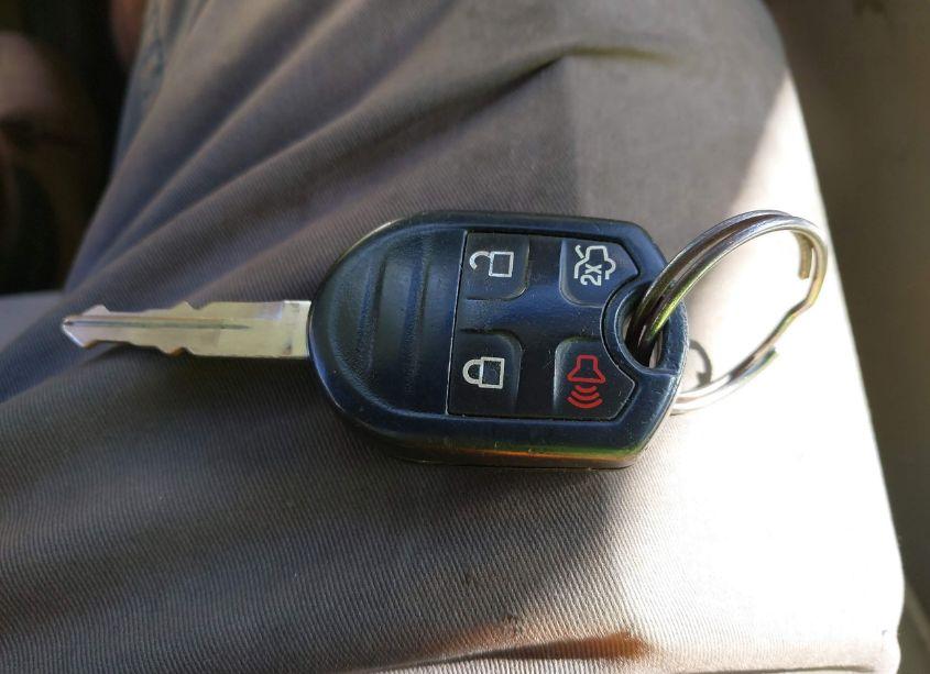 Photo 11 of 2017 Ford Taurus SE (VIN 1FAHP2D8XHG105292)