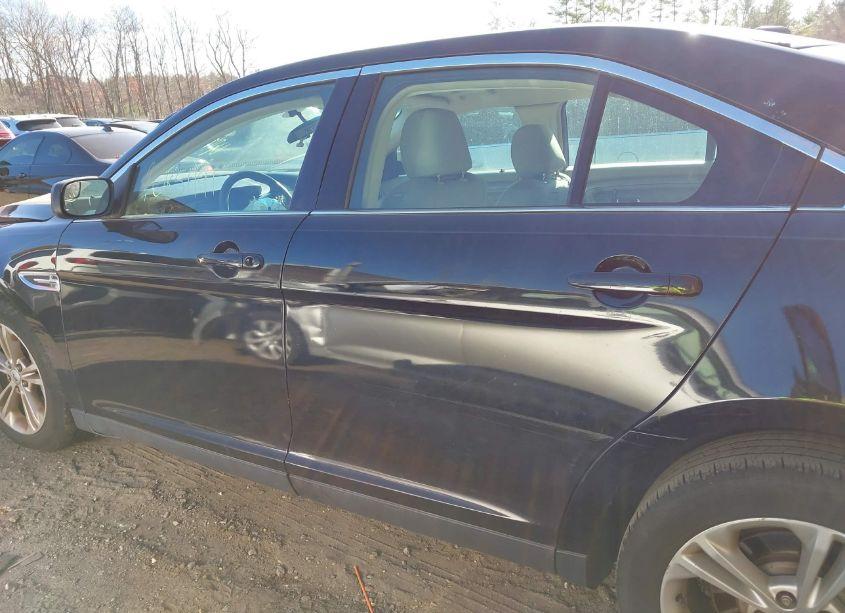 Photo 15 of 2017 Ford Taurus SE (VIN 1FAHP2D8XHG105292)