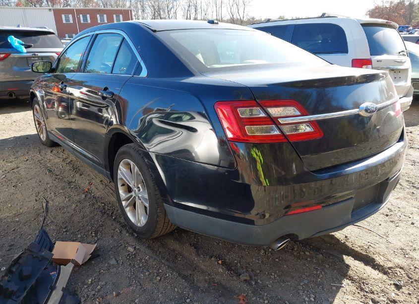 Photo 3 of 2017 Ford Taurus SE (VIN 1FAHP2D8XHG105292)