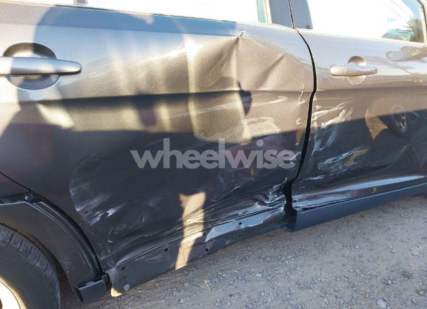 Photo 17 of 2017 Ford Taurus SE (VIN 1FAHP2D8XHG115594)