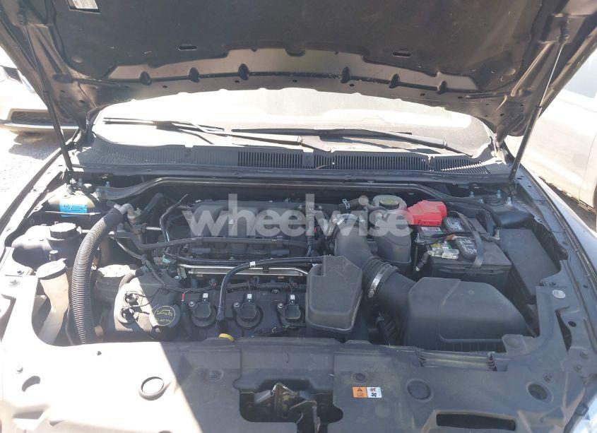 Photo 10 of 2017 Ford Taurus SE (VIN 1FAHP2D8XHG116437)