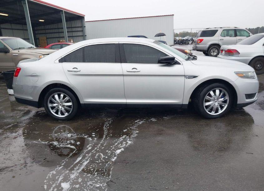 Photo 13 of 2017 Ford Taurus SE (VIN 1FAHP2D8XHG124215)