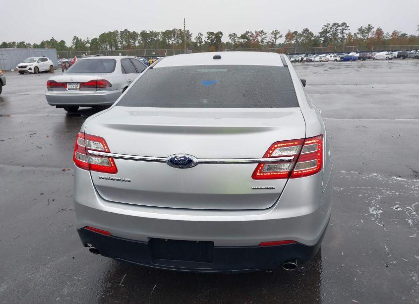 Photo 16 of 2017 Ford Taurus SE (VIN 1FAHP2D8XHG124215)