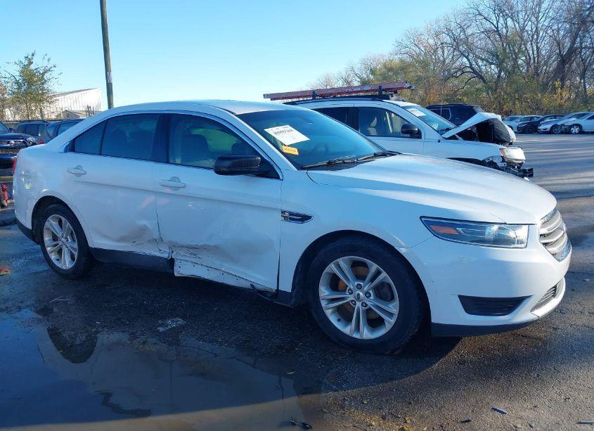 Photo 13 of 2015 Ford Taurus SE (VIN 1FAHP2D90FG149694)