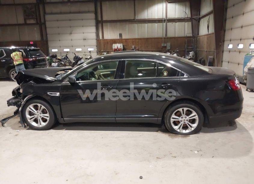 Photo 14 of 2015 Ford Taurus SE (VIN 1FAHP2D91FG160025)