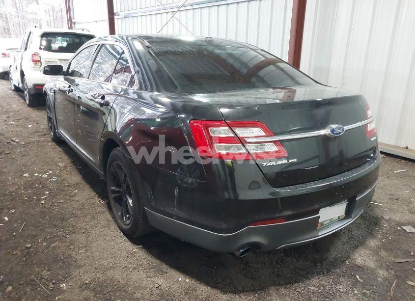 Photo 3 of 2015 Ford Taurus SE (VIN 1FAHP2D91FG160042)