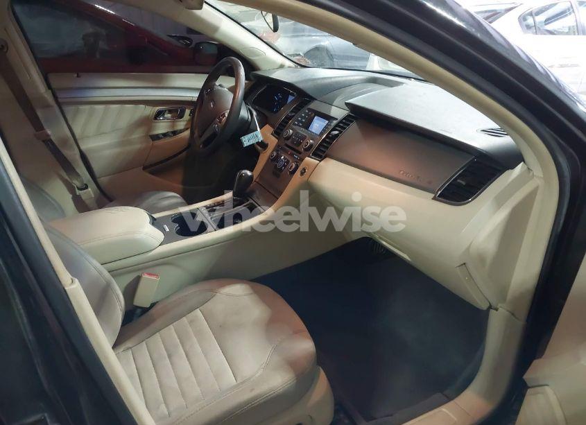 Photo 5 of 2015 Ford Taurus SE (VIN 1FAHP2D91FG160042)