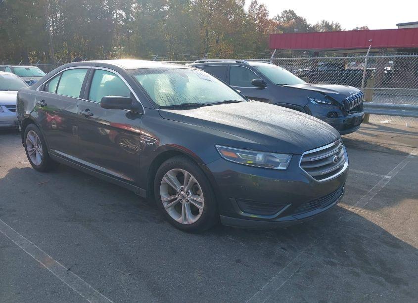 2016 Ford Taurus SE (VIN 1FAHP2D99GG104786) main photo