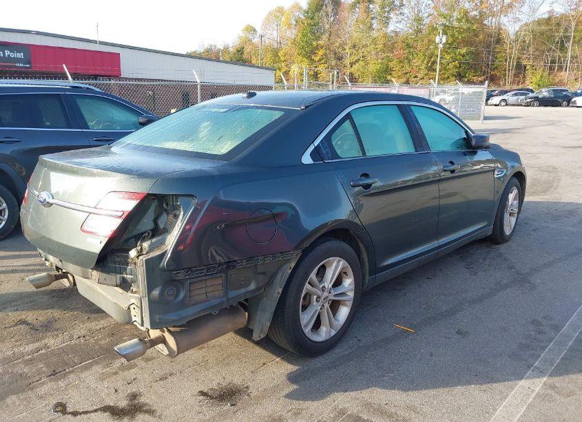 Photo 4 of 2016 Ford Taurus SE (VIN 1FAHP2D99GG104786)