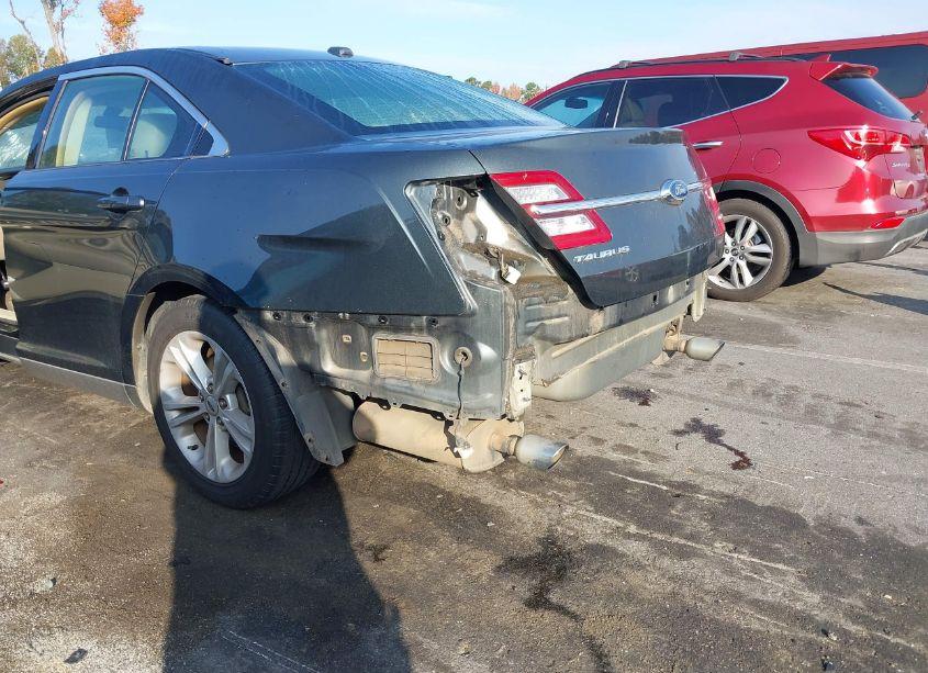 Photo 6 of 2016 Ford Taurus SE (VIN 1FAHP2D99GG104786)