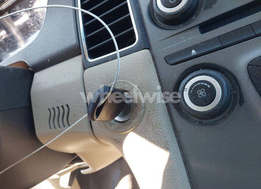 Photo 11 of 2014 Ford Taurus SE (VIN 1FAHP2D9XEG182443)