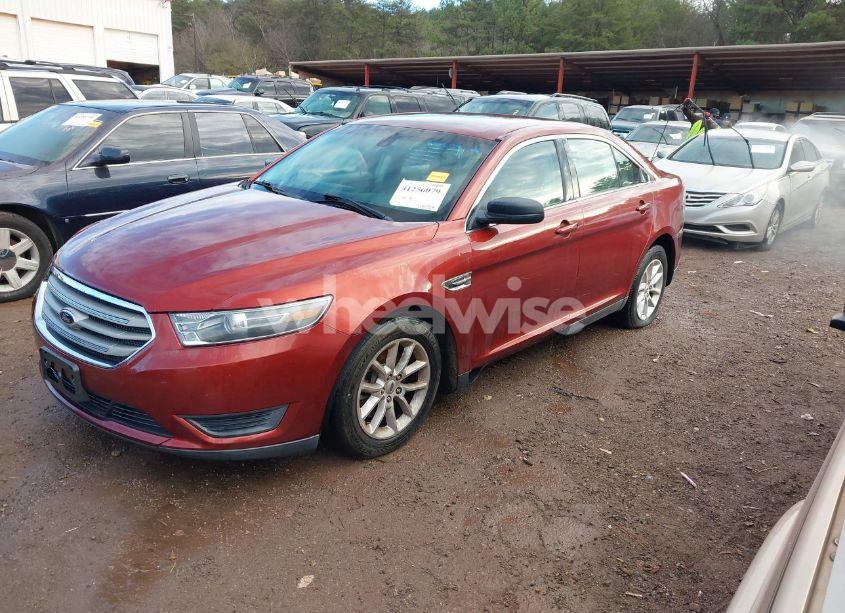 Photo 2 of 2014 Ford Taurus SE (VIN 1FAHP2D9XEG182443)
