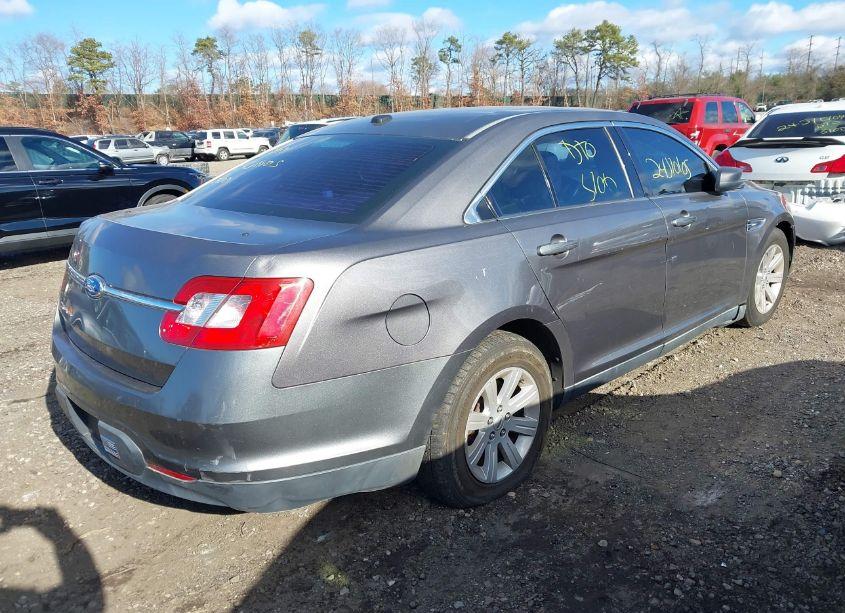 Photo 4 of 2011 Ford Taurus SE (VIN 1FAHP2DW0BG182372)