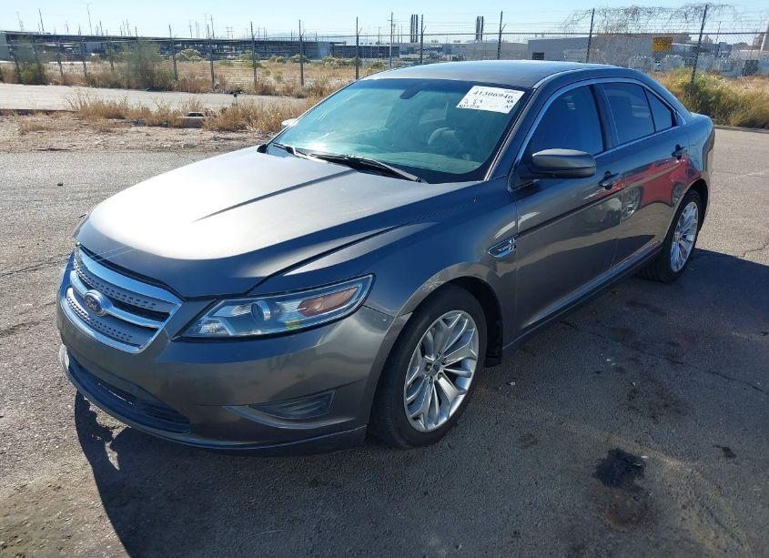 Photo 2 of 2012 Ford Taurus SE (VIN 1FAHP2DW0CG124148)
