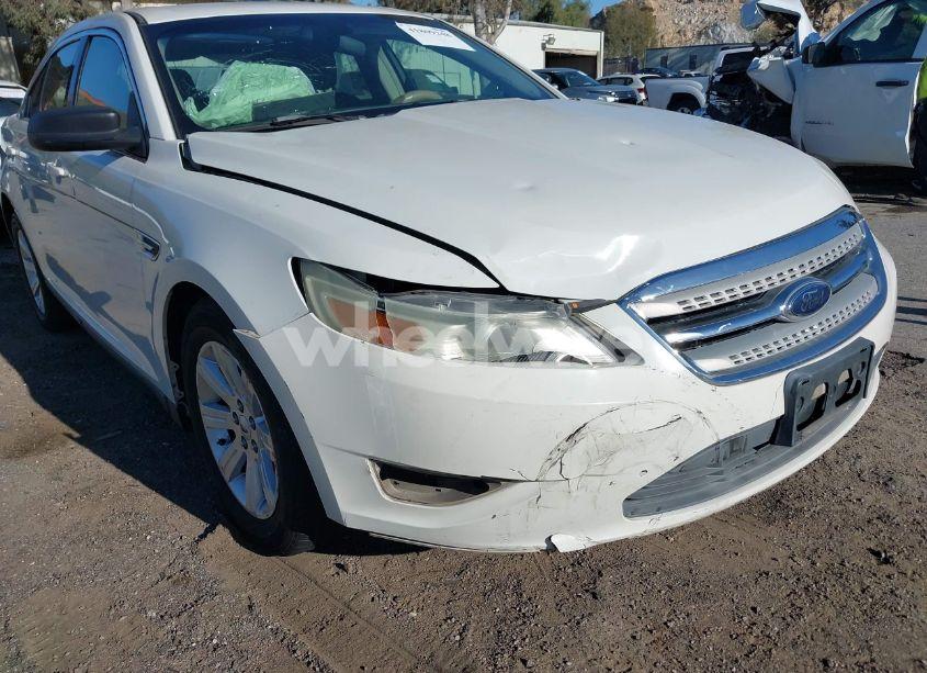 Photo 6 of 2010 Ford Taurus SE (VIN 1FAHP2DW1AG113527)