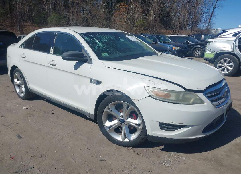 2010 Ford Taurus SE (VIN 1FAHP2DW1AG147399) main photo