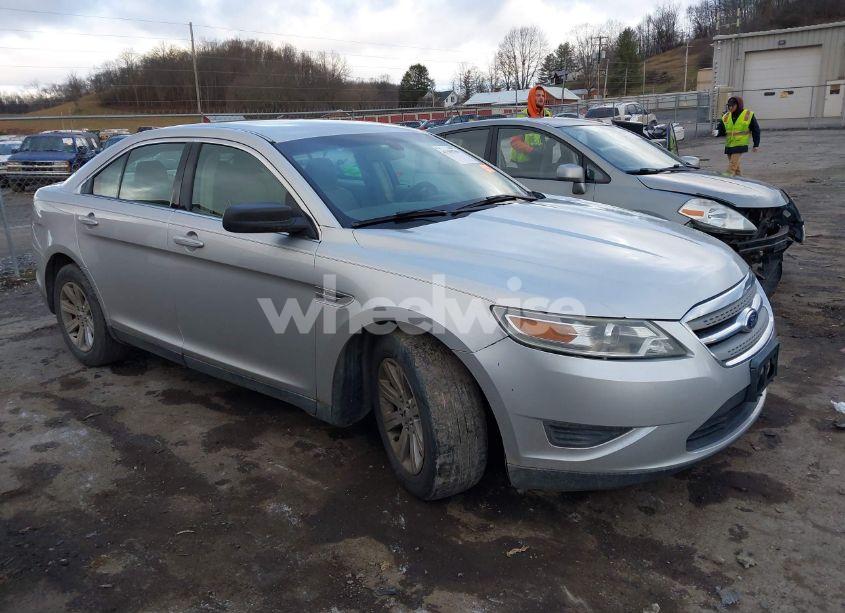 2011 Ford Taurus SE (VIN 1FAHP2DW1BG178041) main photo