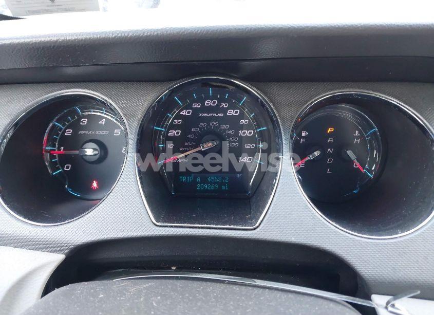 Photo 7 of 2011 Ford Taurus SE (VIN 1FAHP2DW1BG178041)