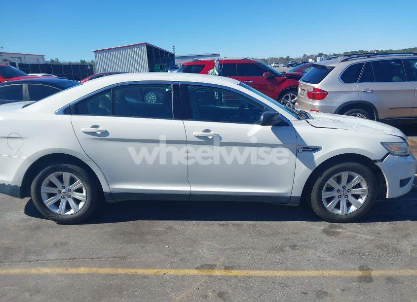 Photo 13 of 2012 Ford Taurus SE (VIN 1FAHP2DW1CG124529)