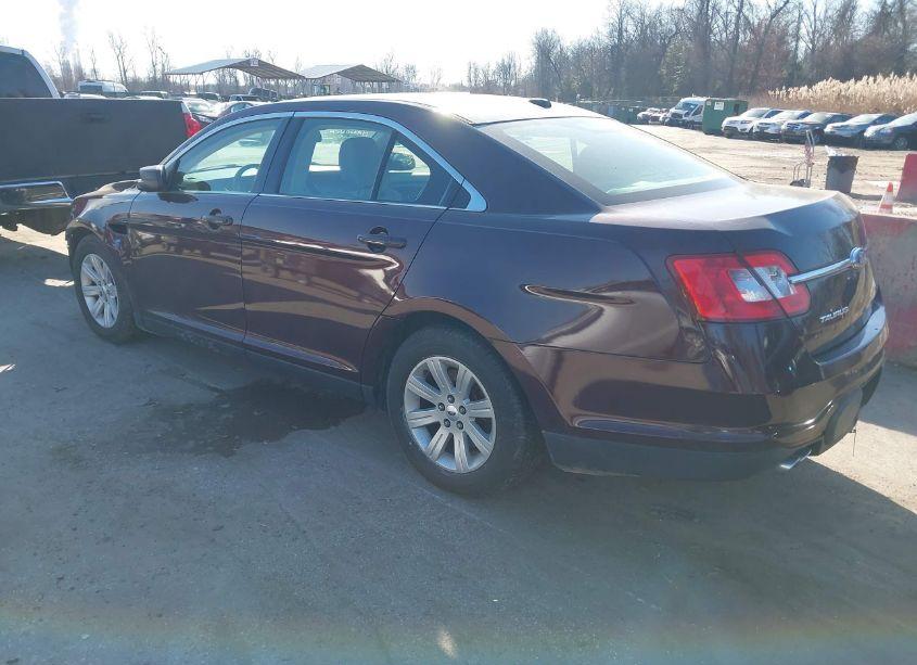 Photo 3 of 2011 Ford Taurus SE (VIN 1FAHP2DW2BG182454)