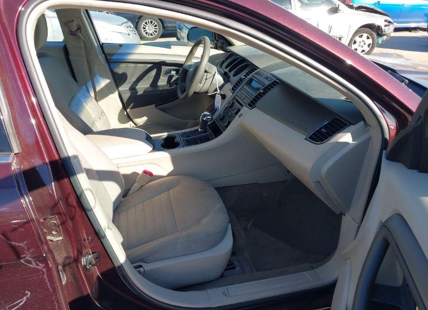 Photo 5 of 2011 Ford Taurus SE (VIN 1FAHP2DW2BG182454)