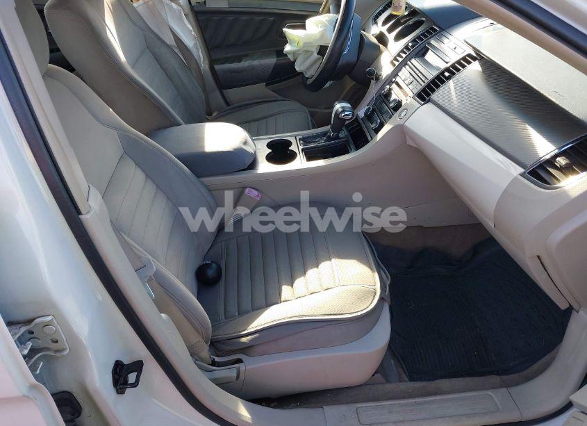 Photo 5 of 2012 Ford Taurus SE (VIN 1FAHP2DW2CG111319)