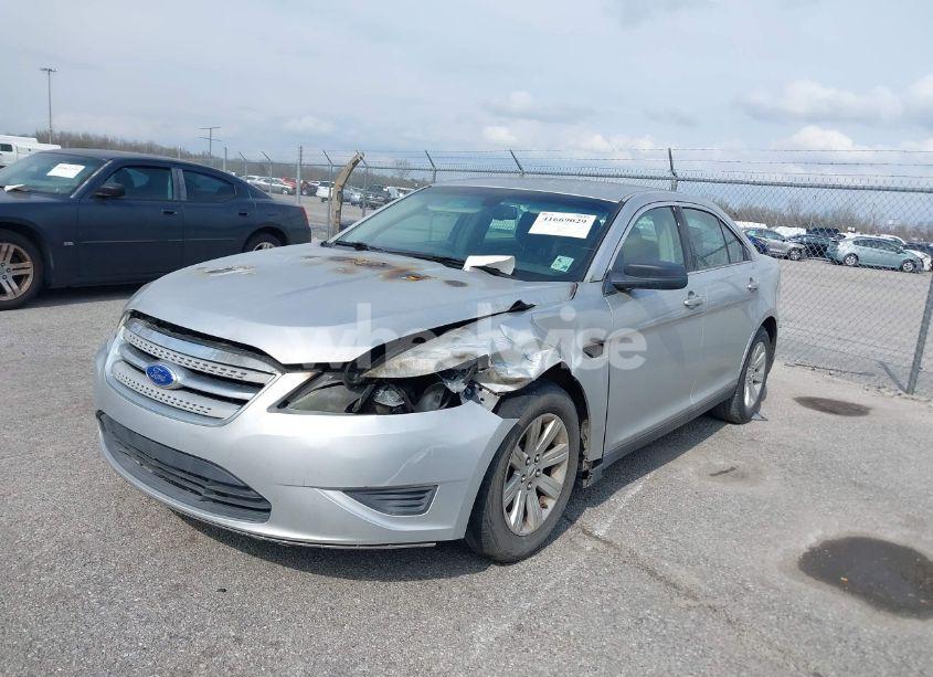 Photo 2 of 2012 Ford Taurus SE (VIN 1FAHP2DW2CG125432)