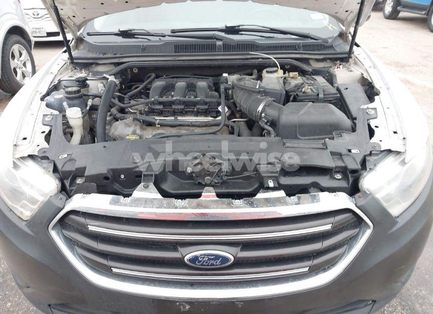 Photo 10 of 2010 Ford Taurus SE (VIN 1FAHP2DW3AG152930)