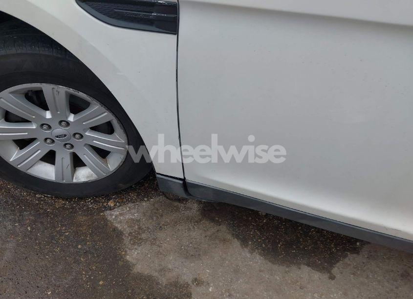 Photo 12 of 2010 Ford Taurus SE (VIN 1FAHP2DW3AG152930)