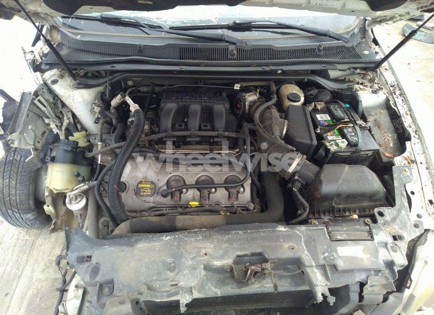 Photo 10 of 2011 Ford Taurus SE (VIN 1FAHP2DW3BG113398)