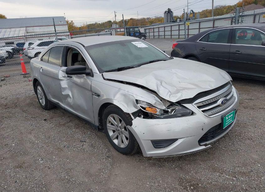 2011 Ford Taurus SE (VIN 1FAHP2DW3BG120254) main photo