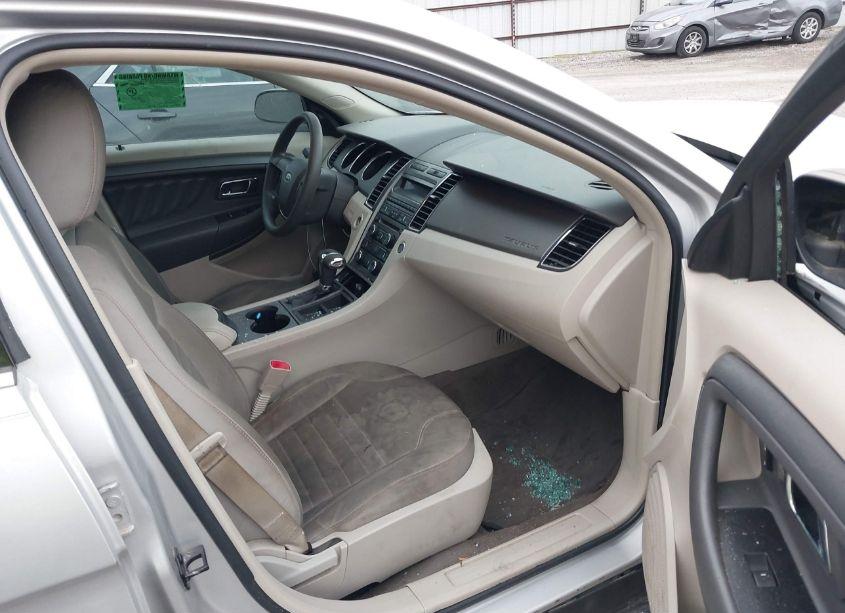 Photo 5 of 2011 Ford Taurus SE (VIN 1FAHP2DW3BG120254)