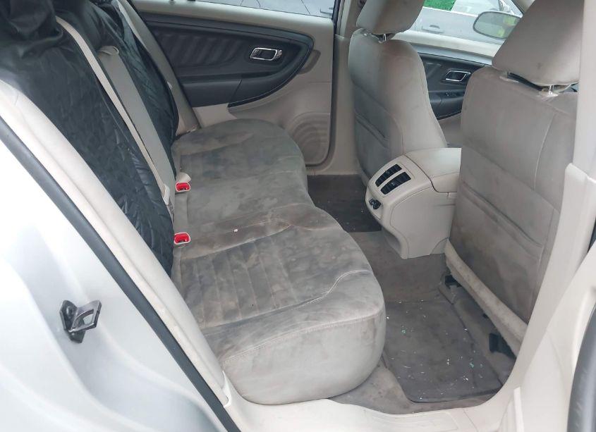 Photo 8 of 2011 Ford Taurus SE (VIN 1FAHP2DW3BG120254)