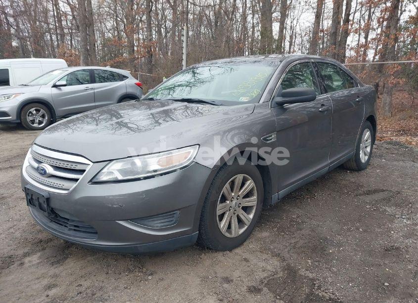 Photo 2 of 2011 Ford Taurus SE (VIN 1FAHP2DW3BG150192)