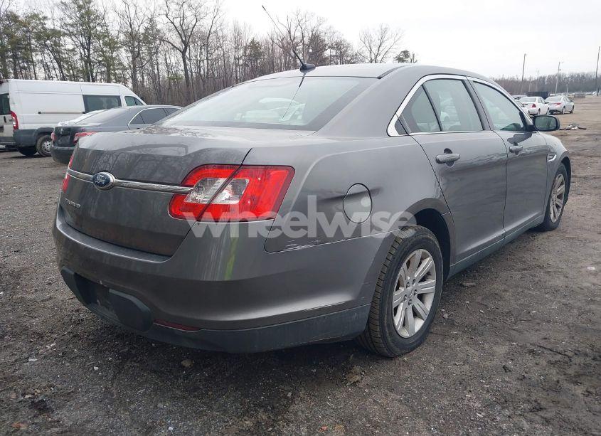 Photo 4 of 2011 Ford Taurus SE (VIN 1FAHP2DW3BG150192)
