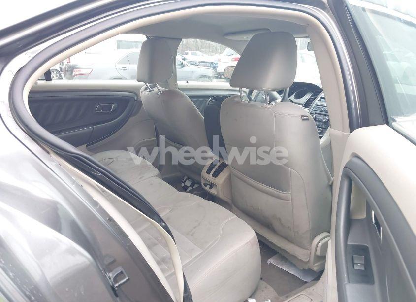 Photo 8 of 2011 Ford Taurus SE (VIN 1FAHP2DW3BG150192)