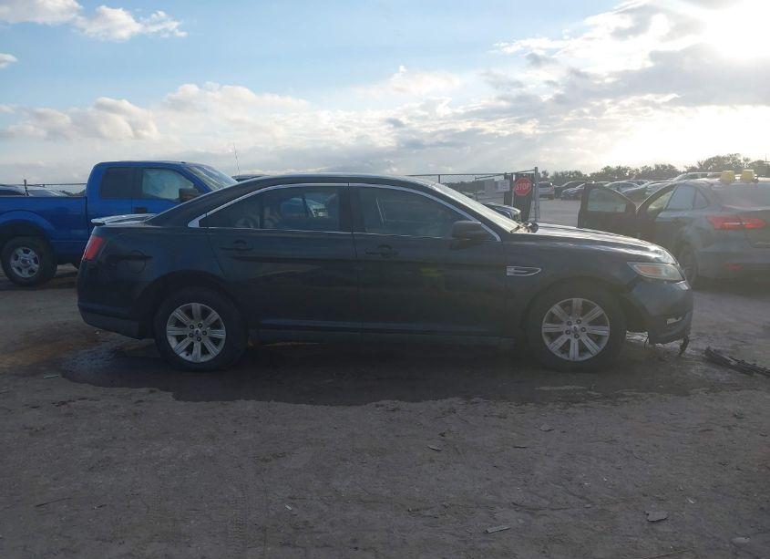 Photo 14 of 2011 Ford Taurus SE (VIN 1FAHP2DW4BG105536)