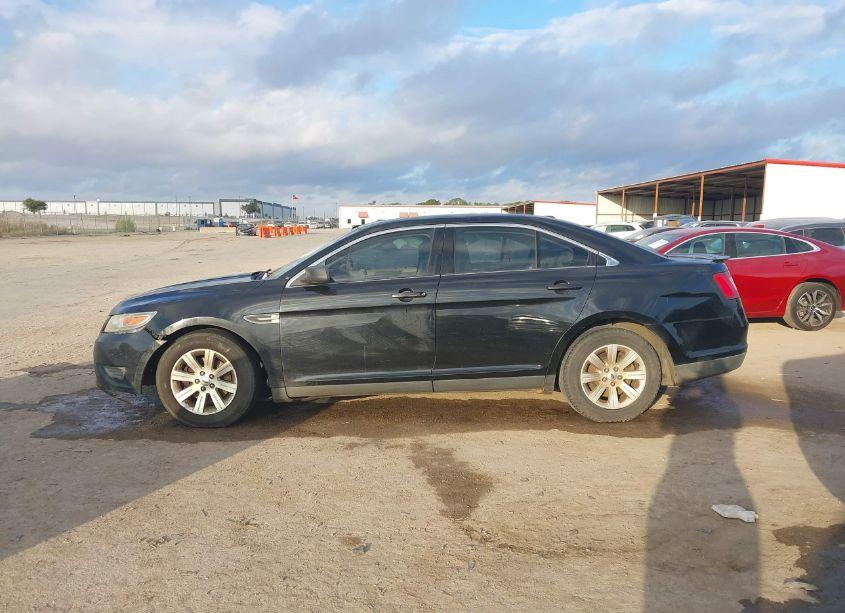 Photo 15 of 2011 Ford Taurus SE (VIN 1FAHP2DW4BG105536)