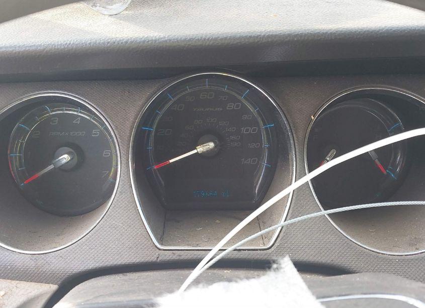 Photo 7 of 2011 Ford Taurus SE (VIN 1FAHP2DW4BG105536)