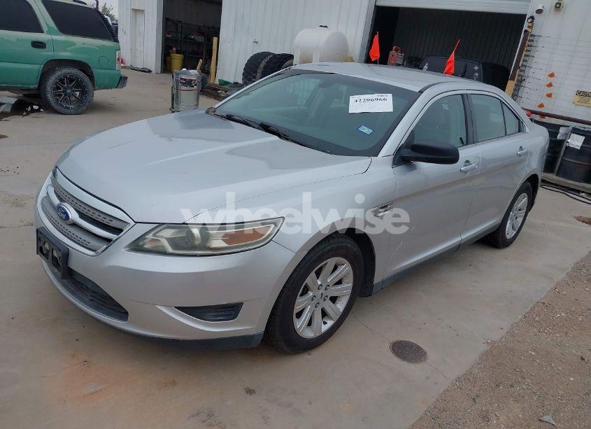 Photo 2 of 2012 Ford Taurus SE (VIN 1FAHP2DW4CG125352)