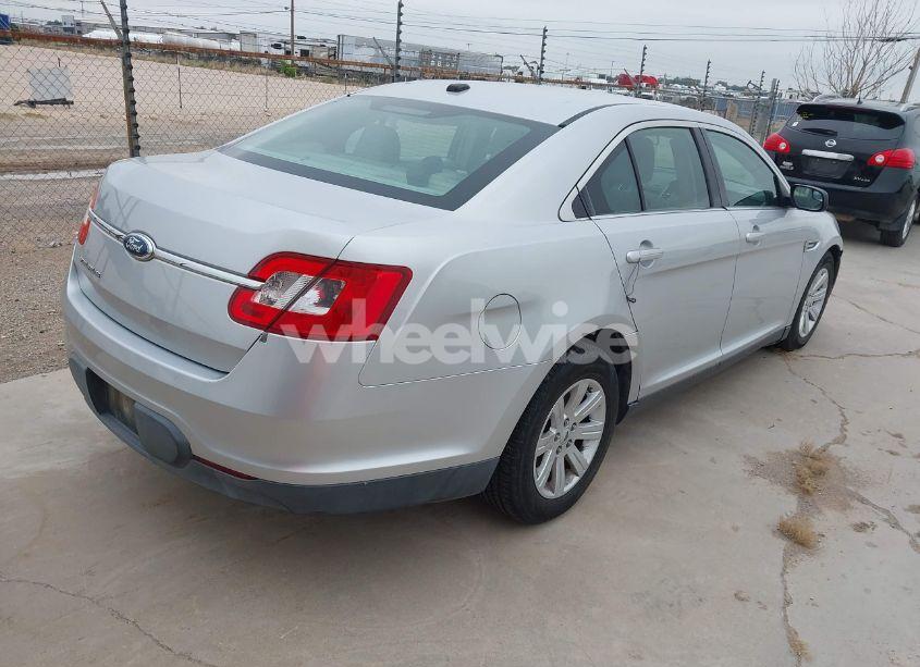 Photo 4 of 2012 Ford Taurus SE (VIN 1FAHP2DW4CG125352)