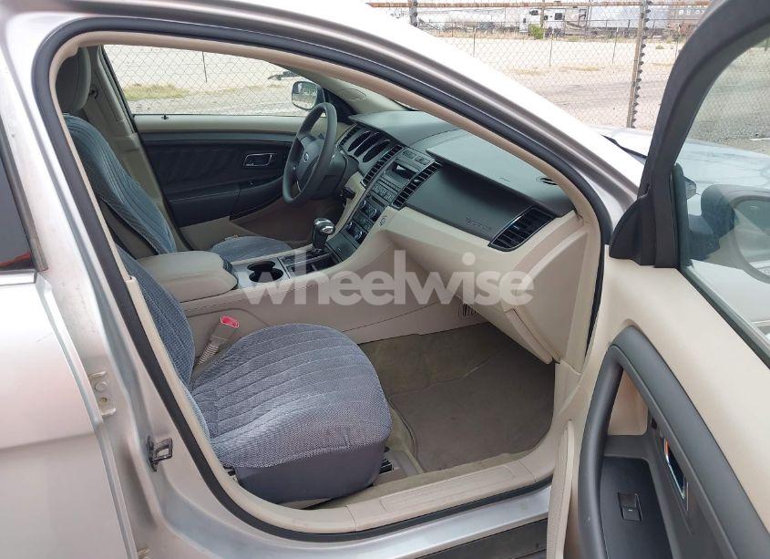 Photo 5 of 2012 Ford Taurus SE (VIN 1FAHP2DW4CG125352)