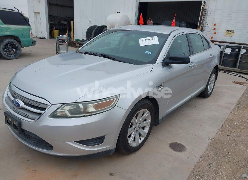 Photo 6 of 2012 Ford Taurus SE (VIN 1FAHP2DW4CG125352)