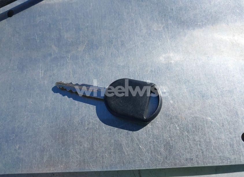 Photo 11 of 2010 Ford Taurus SE (VIN 1FAHP2DW5AG165856)