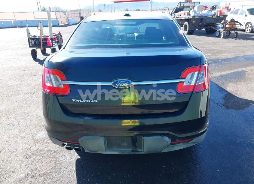 Photo 14 of 2010 Ford Taurus SE (VIN 1FAHP2DW5AG165856)