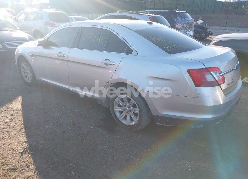 Photo 3 of 2012 Ford Taurus SE (VIN 1FAHP2DW6CG139690)